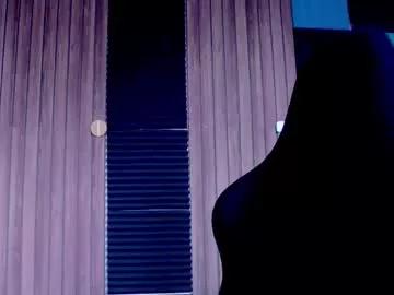 karoline121 on Chaturbate 