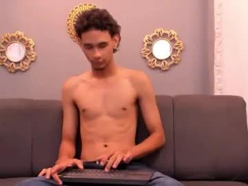 Masturbate to sexy slut Kenix_777 kenix_777 from Chaturbate