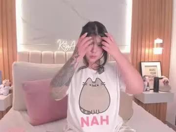 Masturbate to cute camwhore Kity_angelss kity_angelss from Chaturbate