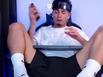 liam_ruiz_ on Chaturbate
