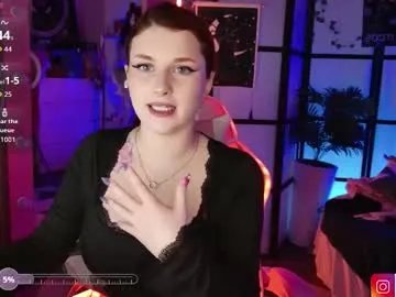 lilitslut from Chaturbate