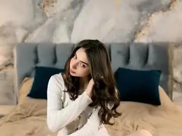 Try Chaturbate's Lindablyee lindablyee from Chaturbate