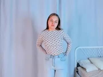 linnblowe on Chaturbate 