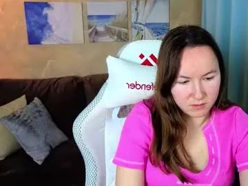 little_doll_meow — Goal : dance and tease #bigboobs #shy #young #c2c #daddy [53 tokens remaining]