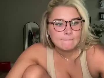 Freechat livvymack on Chaturbate
