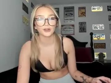 livvywinters on Chaturbate