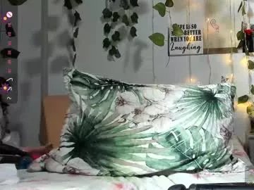 lizzy_kawuaii on Chaturbate