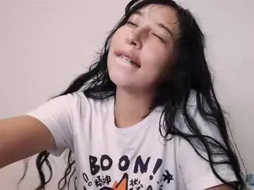 lizzy_kawuaii on Chaturbate