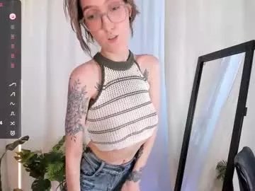 Away lola_missy on Chaturbate
