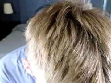 Away louie_evans on Chaturbate