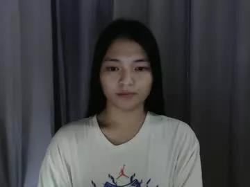 lovely_laura09 on Chaturbate