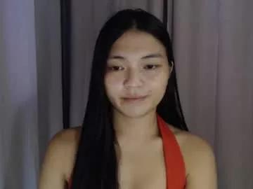 lovely_laura09 on Chaturbate