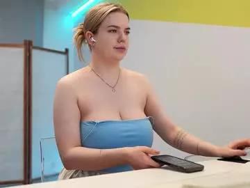 lovlybambi on Chaturbate