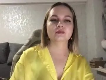 Freechat lyeeu25 on Chaturbate