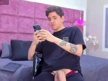 Freechat matteo12_ on Chaturbate