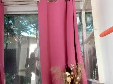 Freechat mia__milan on Chaturbate