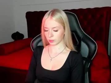 Freechat miagraces on Chaturbate