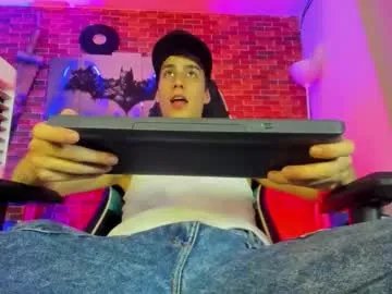 michael_twinkk from Chaturbate