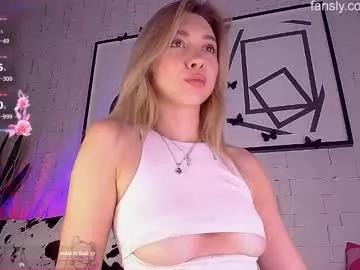 mynameisnikki_ on Chaturbate