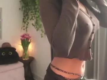 Freechat mysticxkitty on Chaturbate