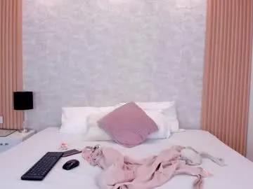 Sexy Naomycollins__ wants you to fuck her body now naomycollins__ from Chaturbate