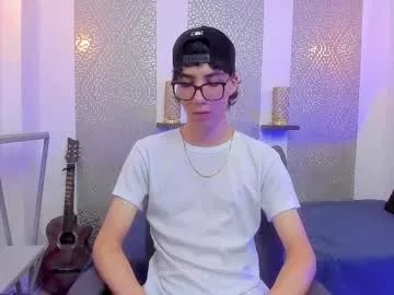 Freechat nikolay_gregori on Chaturbate