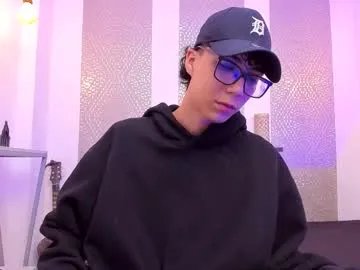 Freechat nikolay_gregori on Chaturbate