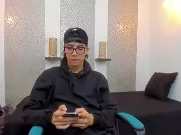 Freechat nikolay_gregori on Chaturbate