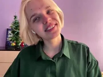 prudencebennetta — GOAL: hot topples [19 tokens remaining] Hey there, it's Scarlet!  Just turned 18, your fresh and naughty new girl is here, ready to flirt and get wild in private! Let's play, baby  Tip menu in cha