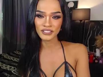 Freechat queenvalentinats on Chaturbate