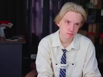 ron_vilsx on Chaturbate