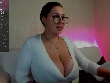 Cute Ronnie__g wants you to fuck her body now ronnie__g from Chaturbate