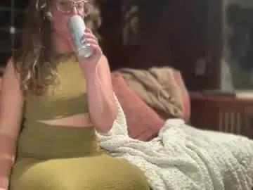 rubywavesback on Chaturbate