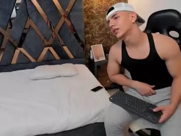 salvatore_damore on Chaturbate