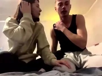 Explore 18 years old santacervenak from Chaturbate santacervenak from Chaturbate