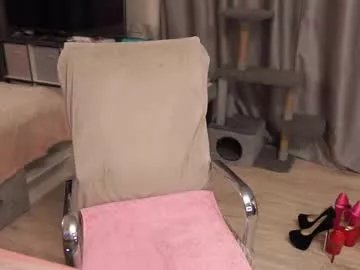 Freechat show_must_goon on Chaturbate