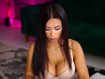 Freechat siennaruh on Chaturbate