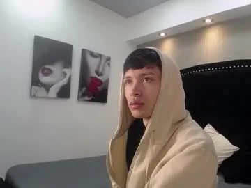 skinny_office from Chaturbate