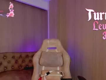 Freechat soffiqueen on Chaturbate