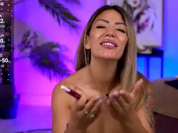 Freechat sophiapotts on Chaturbate