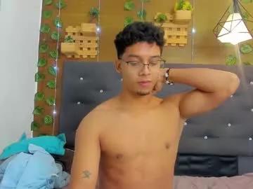 tayler_snow on Chaturbate 