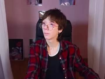 Freechat tommiehi on Chaturbate