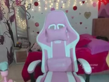 x_moonshine on Chaturbate