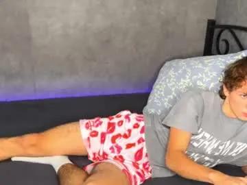 Try Xavier_200, he wants to masturbate for you xavier_200 from Chaturbate