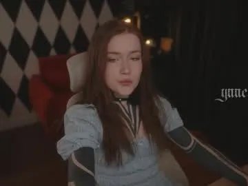 ynnenbrynn on Chaturbate 