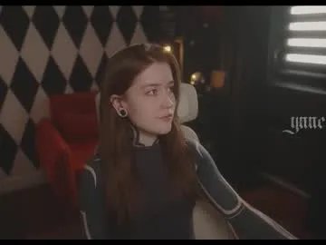 ynnenbrynn on Chaturbate 