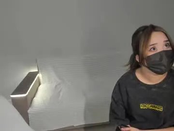 yourlovelyjenny from Chaturbate