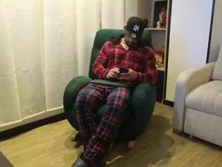 andrew_fame on Flirt4Free 