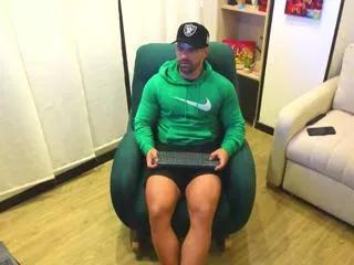 andrew_fame on Flirt4Free 