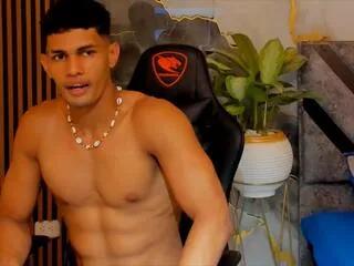 andy_koop on Flirt4Free 